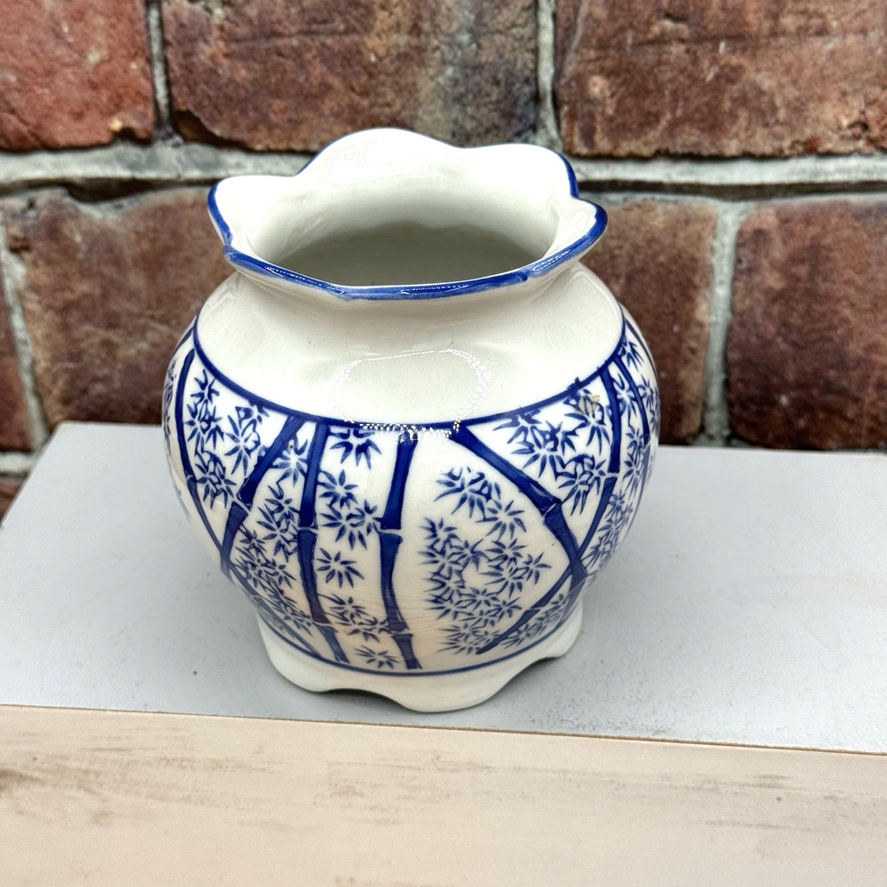 Vintage Blue White Bamboo Chinoiserie Vase Planter 4" Scalloped Round - Picture 4 of 6